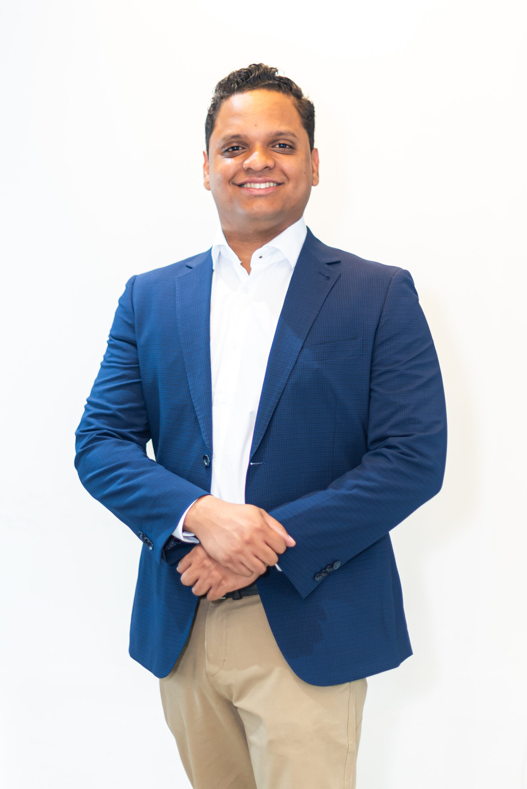 Luis De León, administrador de condominios, proyectos residenciales y comerciales.
